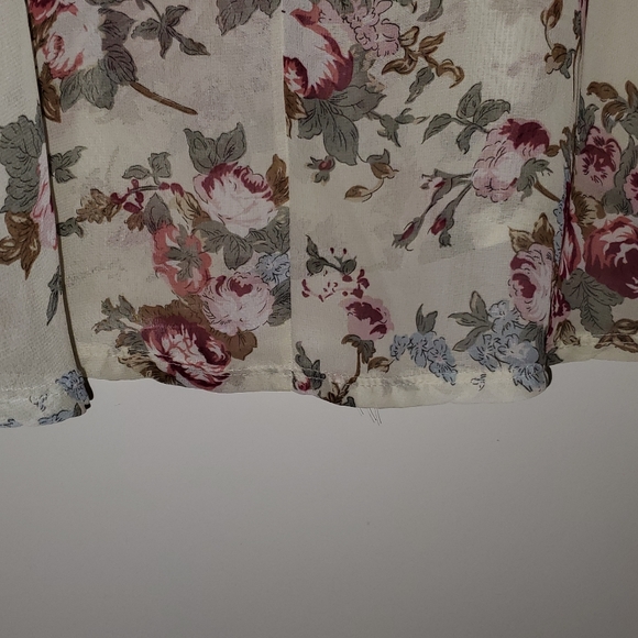 Sheer blouse - Picture 7 of 7